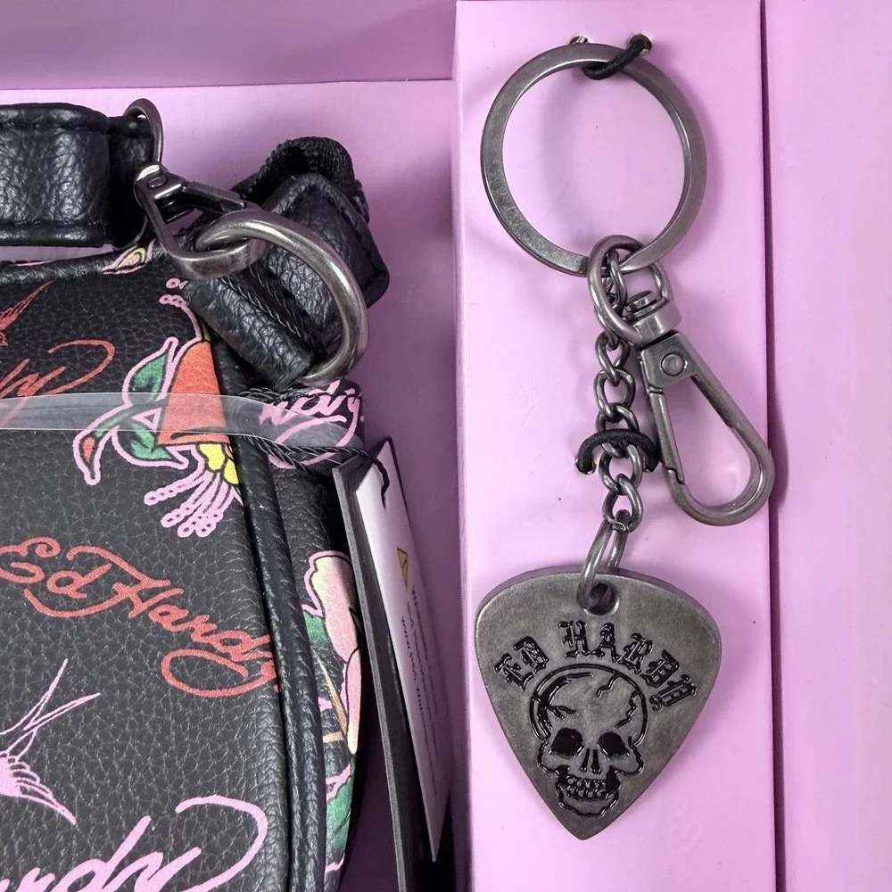Ed Hardy Heart Skull‎ Convertible Wristlet Crossbody w/ Key Ring Gift Set NIB